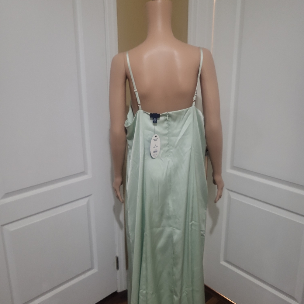 Elegant Mint Green Spaghetti Strap Dress - Picture 2 of 9